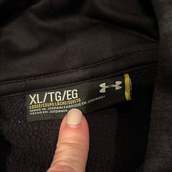 Men's Black Under Armour Hoodie - Picture 7 of 8